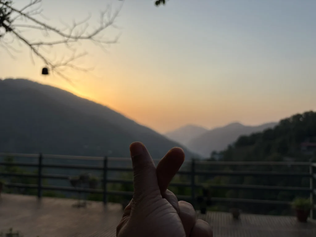 Autumn (October to November): The Sharpest Himalayan Views