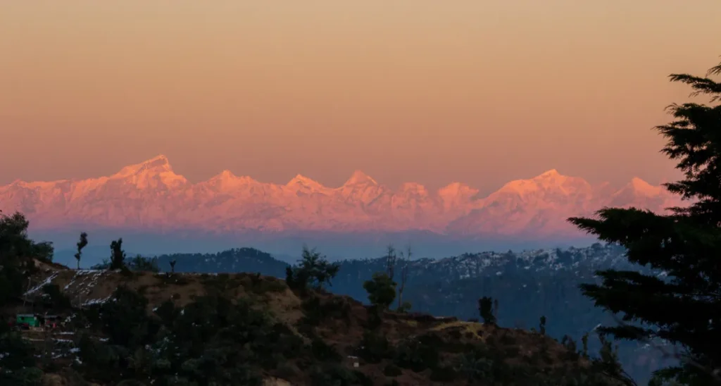 Best Time to Visit for Clear Himalayan Views