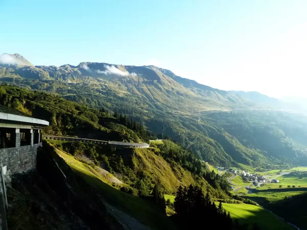 South and west: the Sitla, Dhanachuli and Bhalu Gaad loop