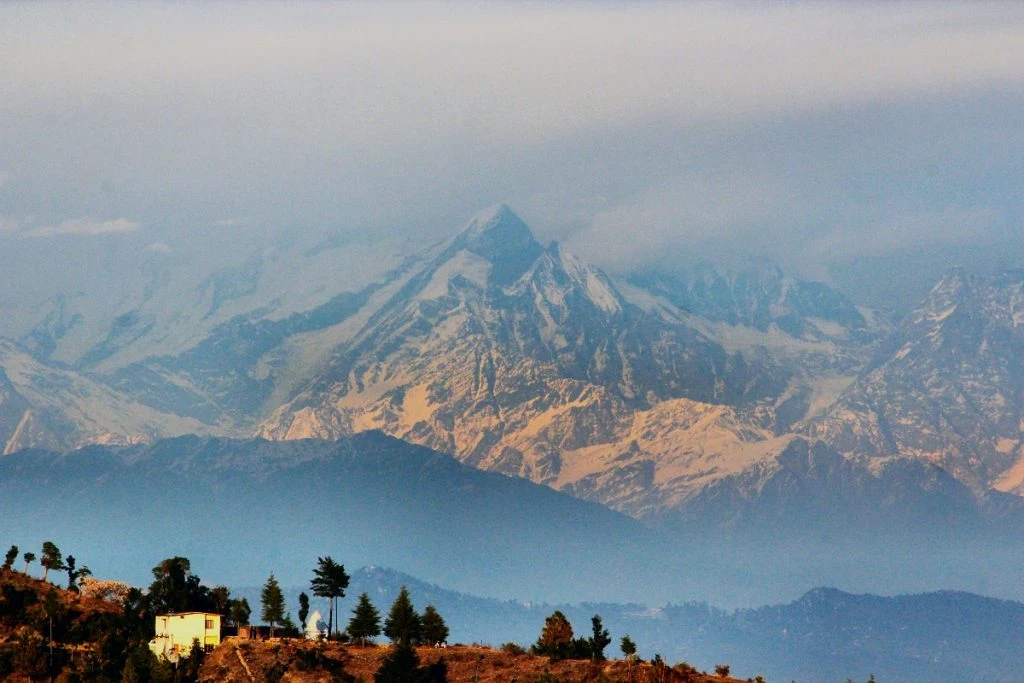 How high is Mukteshwar?